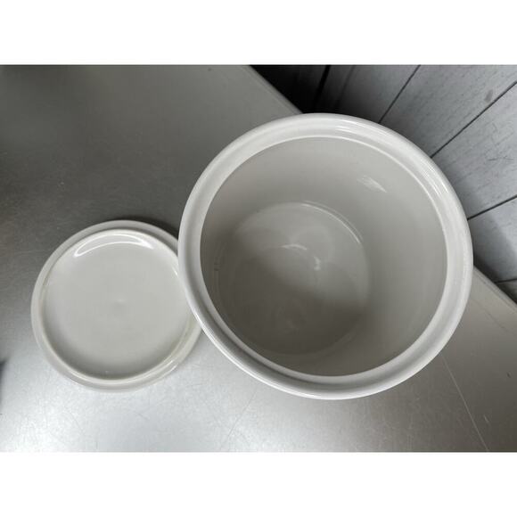 Vintage MANCIOLI Signed & Numbered Cherry Fruit Leaves Canister Made in Italy - Picture 4 of 8